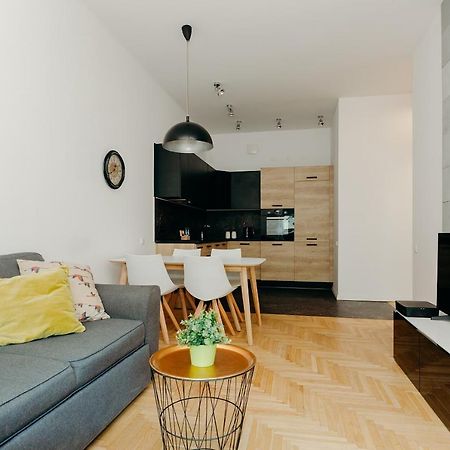 Shortstaypoland Grzybowska Varşovia Exterior foto